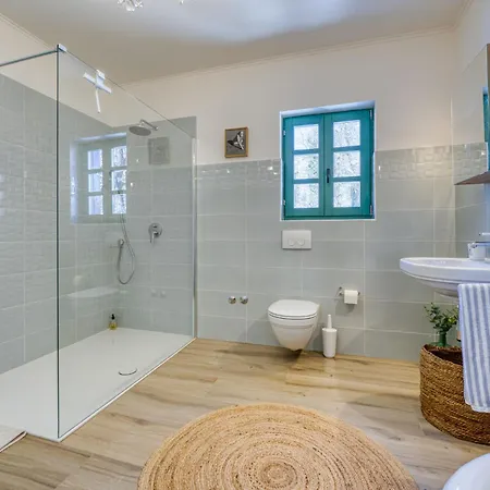 Holiday home Hariata By Interhome